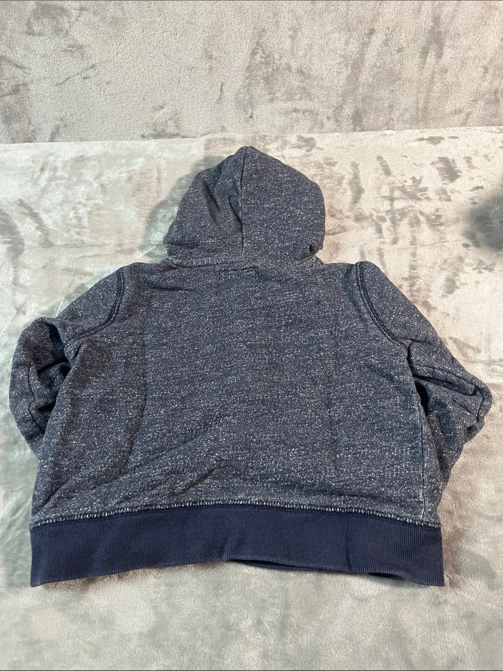 OshKosh B’Gosh Henley Hooded Pullover Boy’s‎ 3T